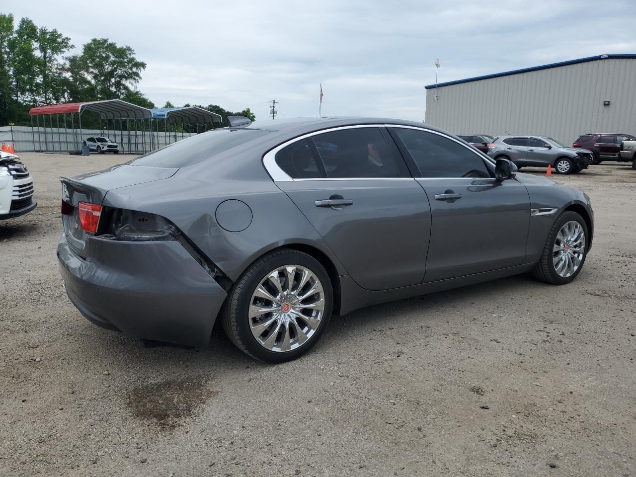 Photo 2 VIN: SAJAK4BN3HA951184 - JAGUAR XE 