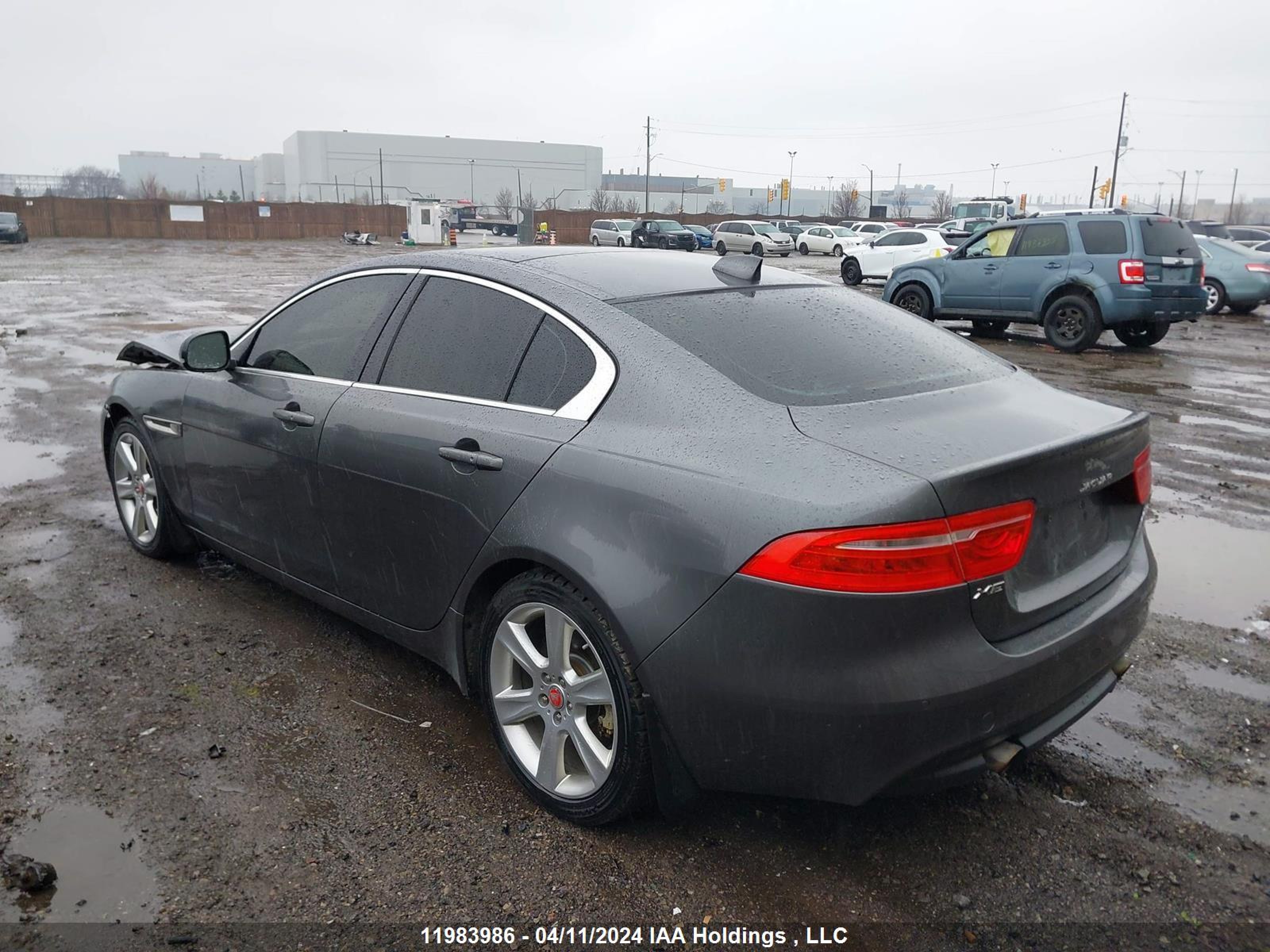 Photo 2 VIN: SAJAK4FX0JCP22872 - JAGUAR XE 