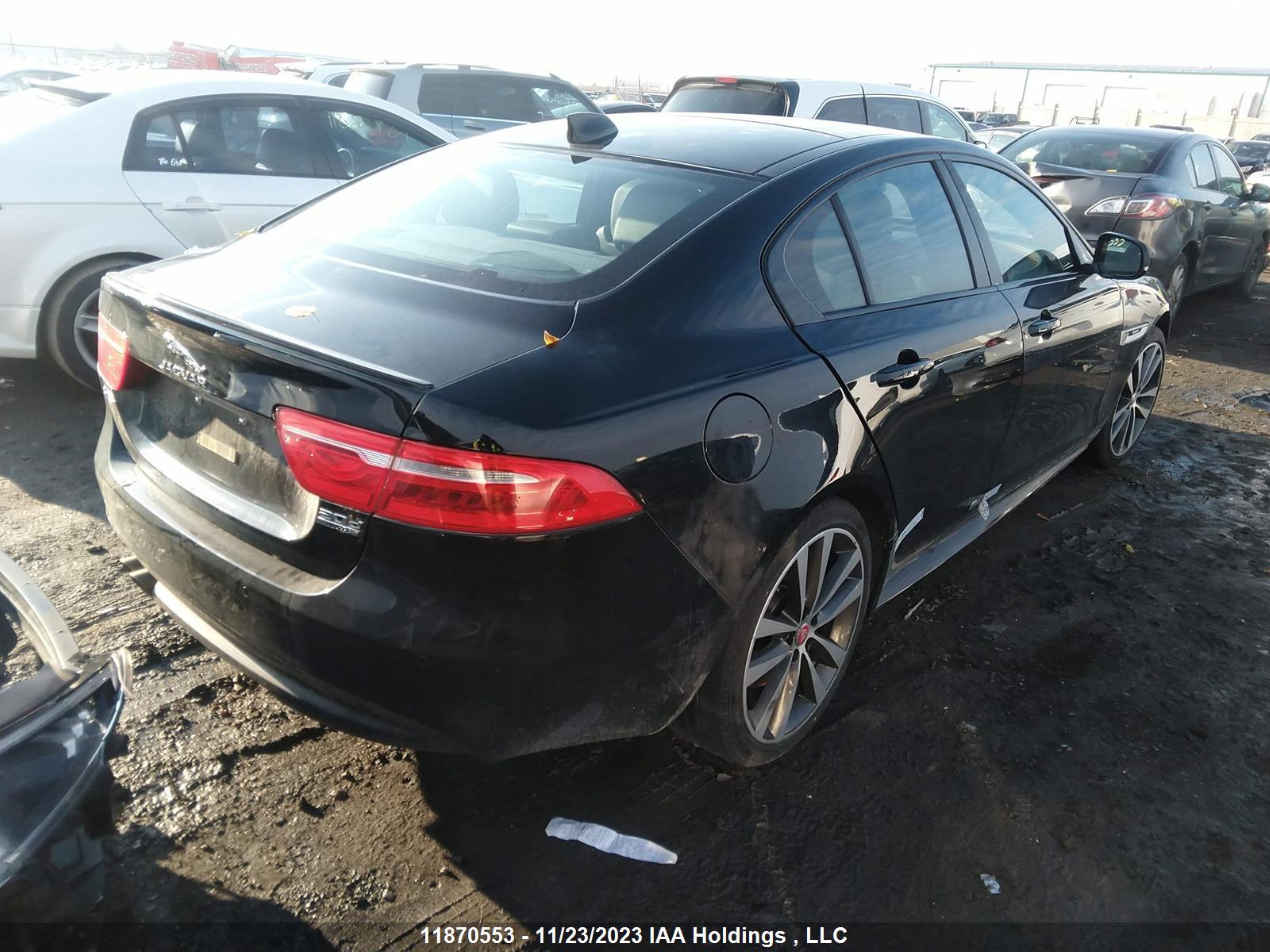 Photo 3 VIN: SAJAL4BN3HA977734 - JAGUAR XE 