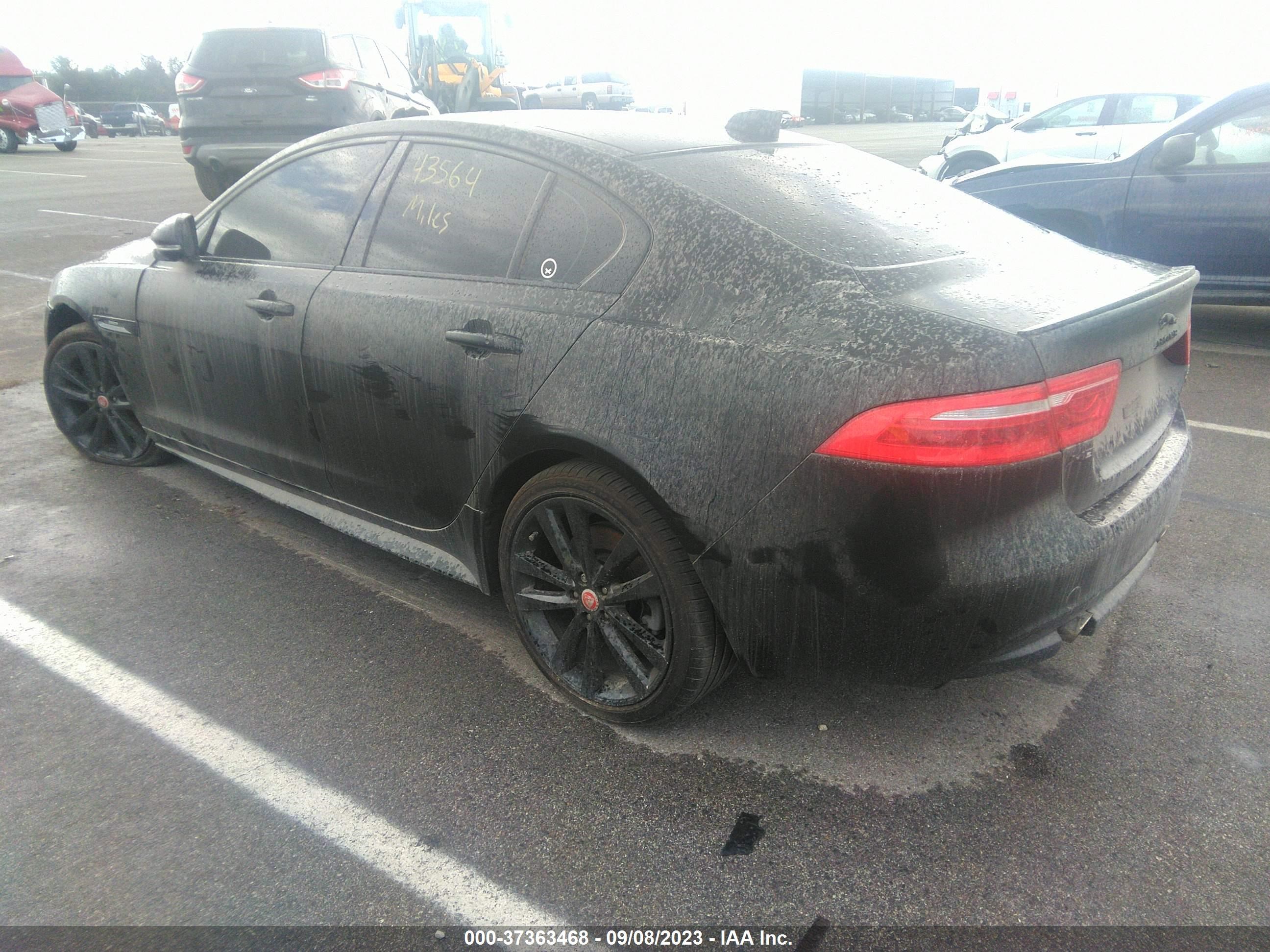 Photo 2 VIN: SAJAL4BV8HA953185 - JAGUAR XE 