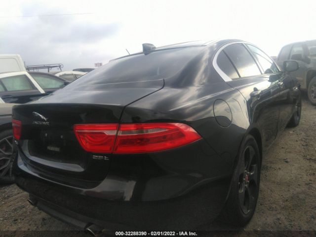 Photo 3 VIN: SAJAR4BG0HA959109 - JAGUAR XE 