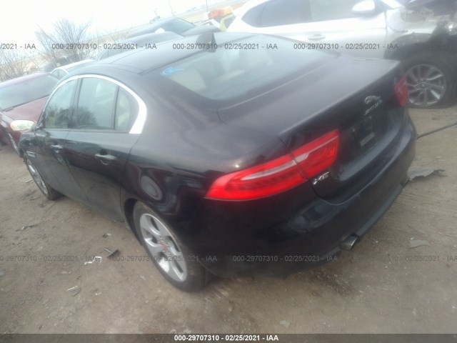 Photo 2 VIN: SAJAR4BG3HA973344 - JAGUAR XE 