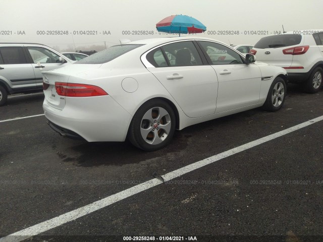 Photo 3 VIN: SAJAR4BG4HA974079 - JAGUAR XE 