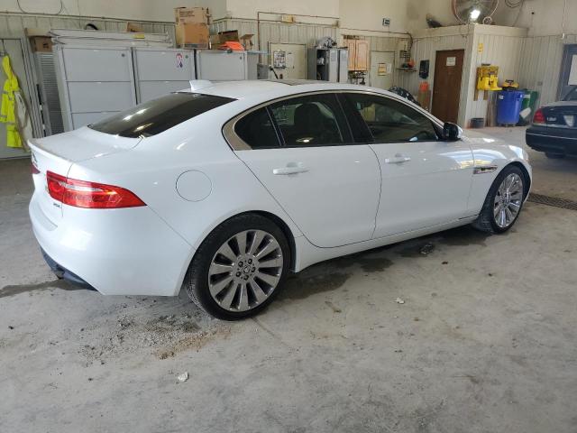 Photo 2 VIN: SAJAR4BG4HA978374 - JAGUAR XE 