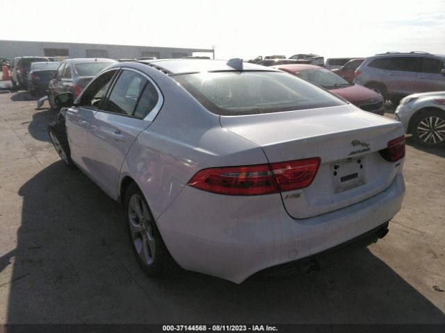 Photo 2 VIN: SAJAR4BG5HA946985 - JAGUAR XE 