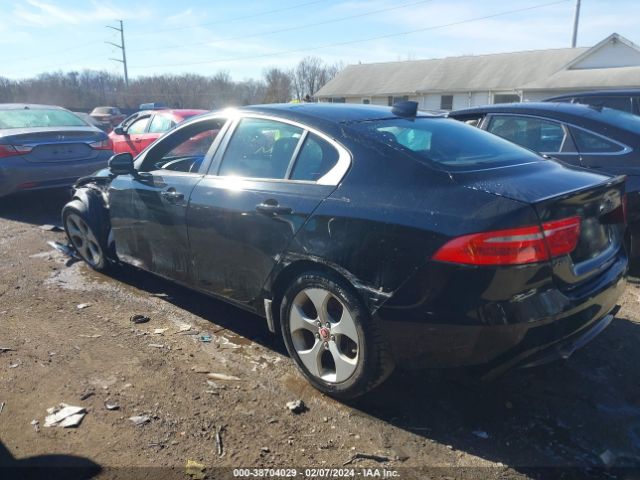 Photo 2 VIN: SAJAR4BG5HA978142 - JAGUAR XE 