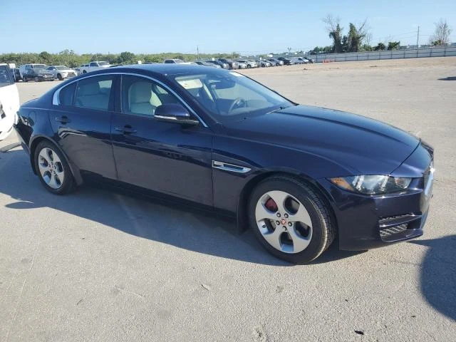 Photo 3 VIN: SAJAR4BG7HA954831 - JAGUAR XE 