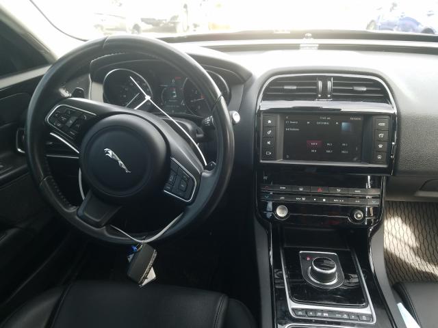 Photo 8 VIN: SAJAR4BG7HA961780 - JAGUAR XE 