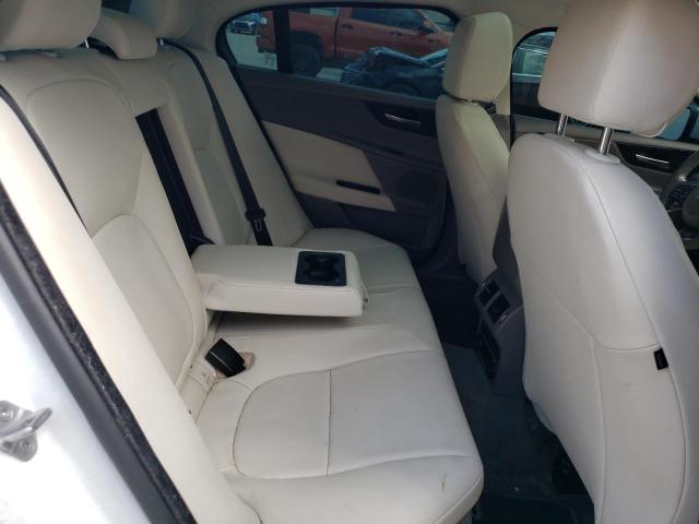 Photo 9 VIN: SAJAR4BG7HA970821 - JAGUAR XE 