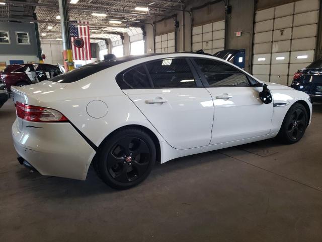 Photo 2 VIN: SAJAR4BGXHA961255 - JAGUAR XE 