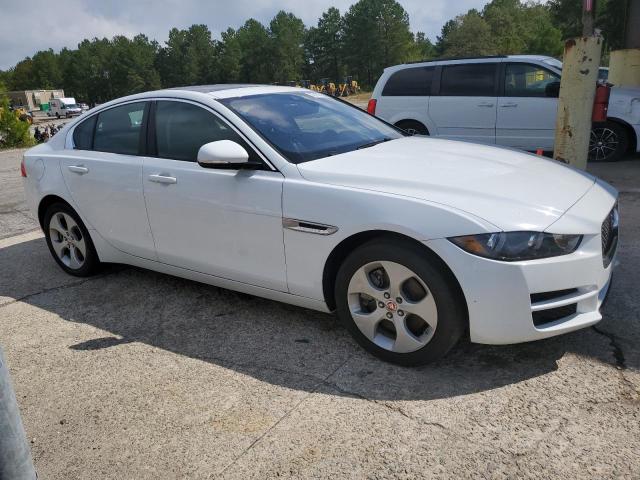 Photo 3 VIN: SAJAR4BGXHA977570 - JAGUAR XE 