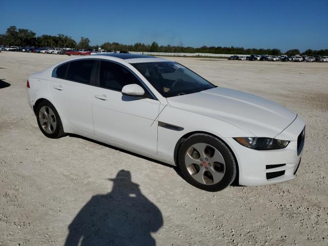 Photo 3 VIN: SAJAR4BN1HCP12197 - JAGUAR XE 