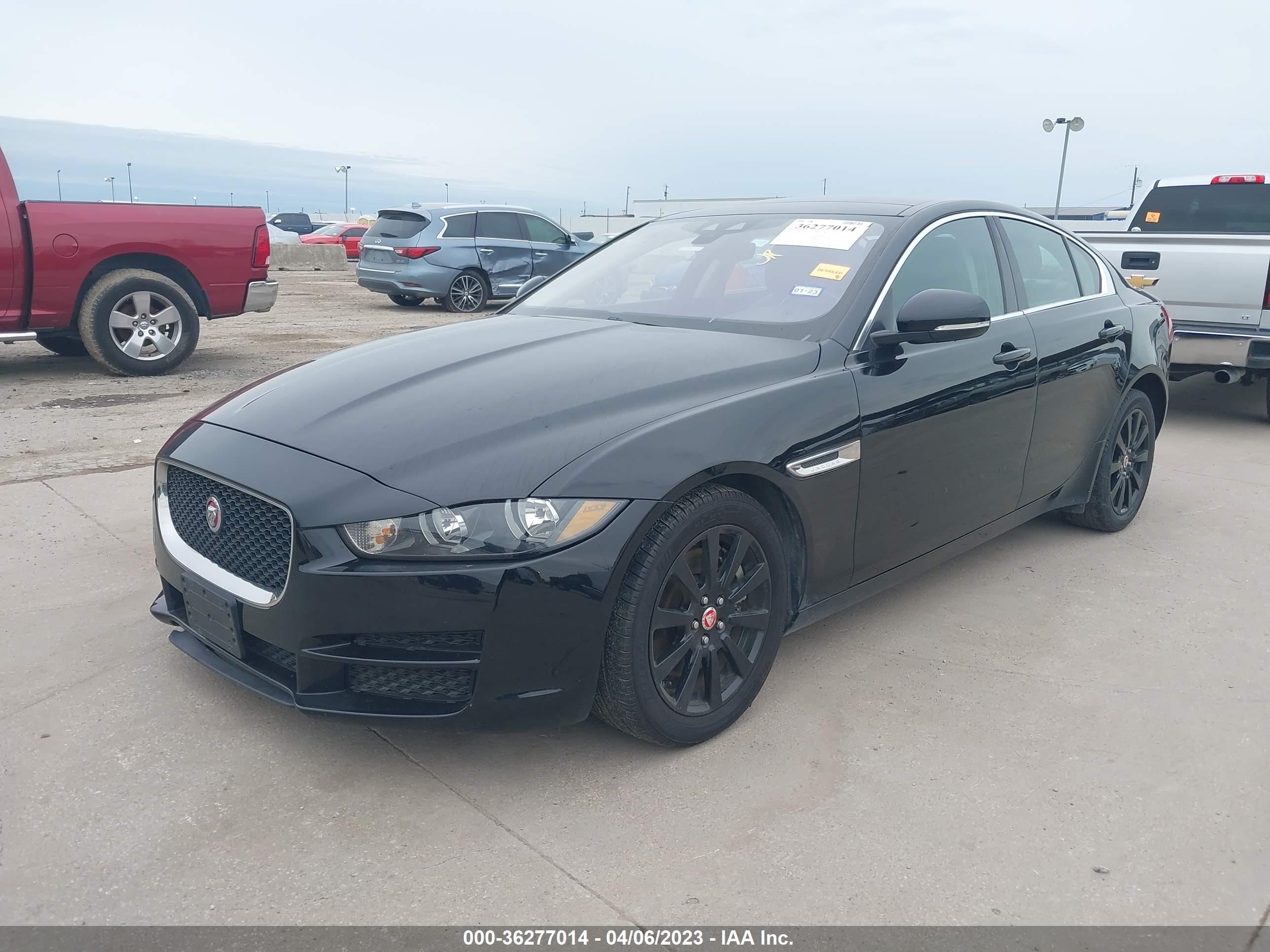 Photo 1 VIN: SAJAR4FX0KCP50023 - JAGUAR XE 