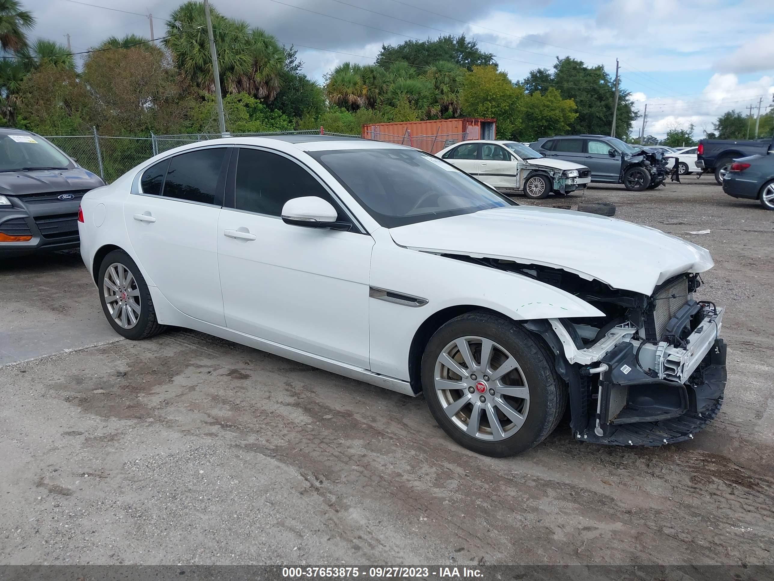 Photo 0 VIN: SAJAR4FX3KCP48296 - JAGUAR XE 