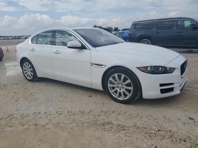 Photo 3 VIN: SAJAR4FX4KCP50767 - JAGUAR XE 