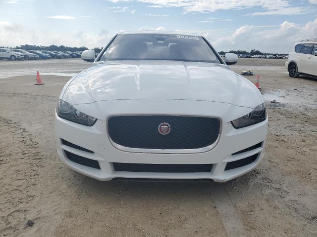 Photo 4 VIN: SAJAR4FX4KCP50767 - JAGUAR XE 