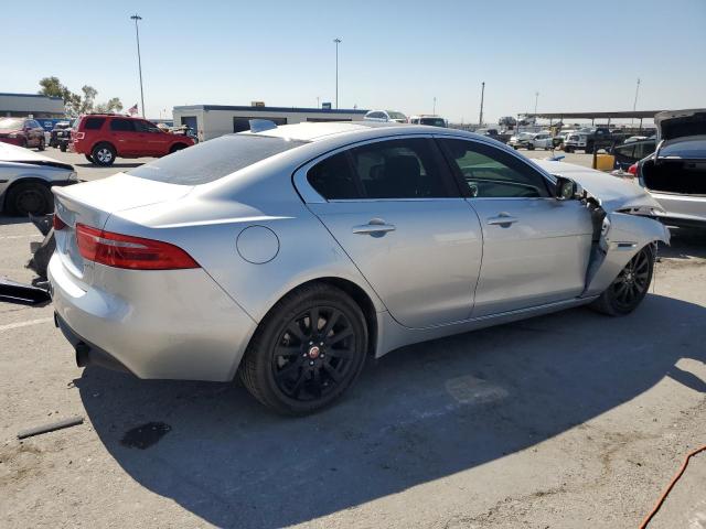 Photo 2 VIN: SAJAR4FX6KCP49670 - JAGUAR XE 