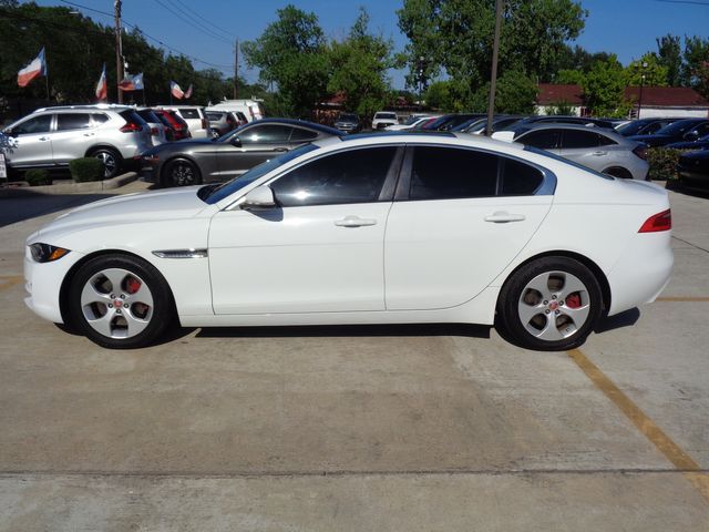 Photo 3 VIN: SAJAR4FX8JCP38832 - JAGUAR XE 