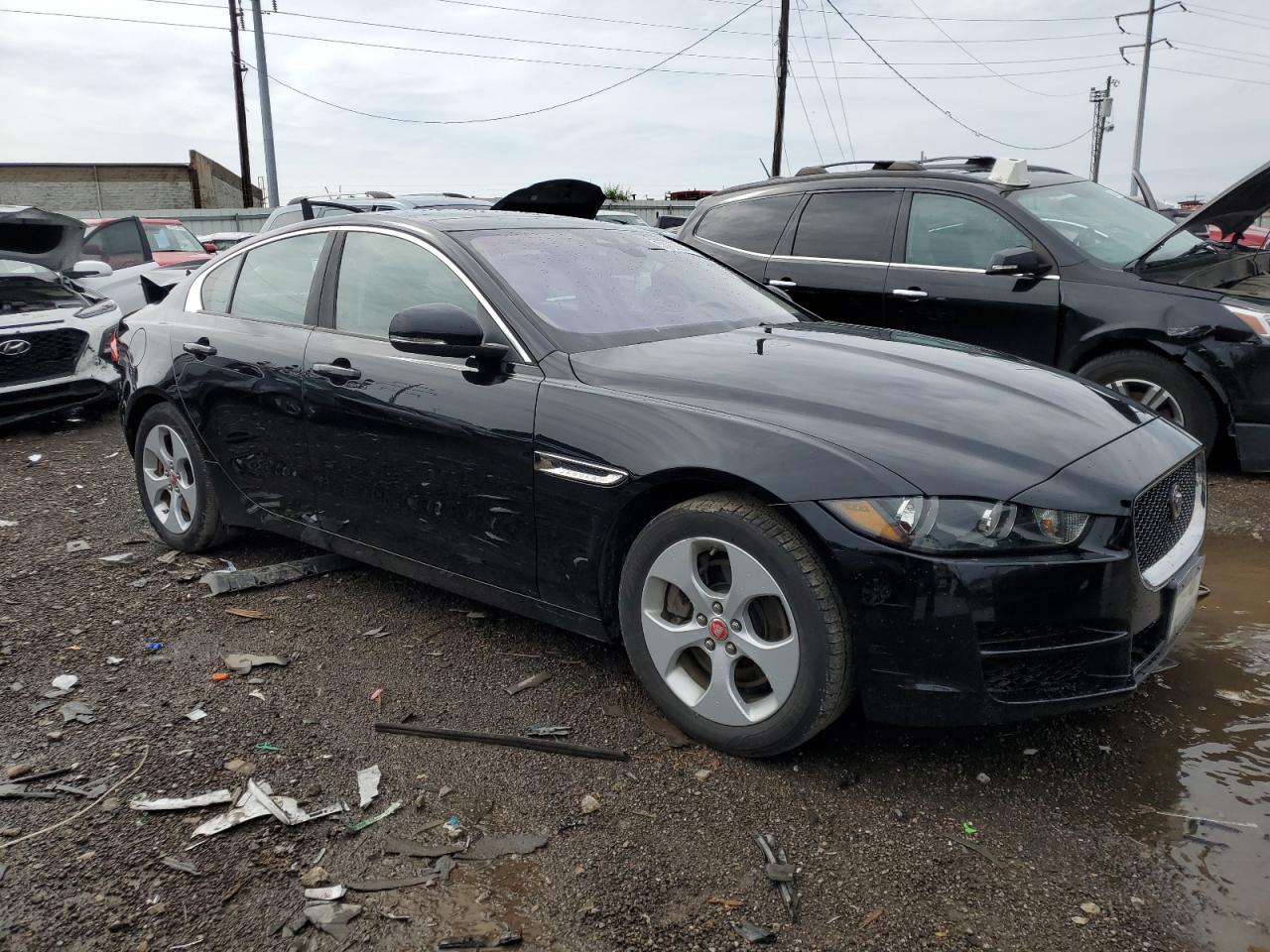 Photo 3 VIN: SAJAS4FX4JCP37469 - JAGUAR XE 