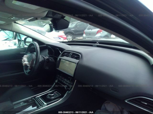 Photo 4 VIN: SAJAS4FX5KCP52841 - JAGUAR XE 