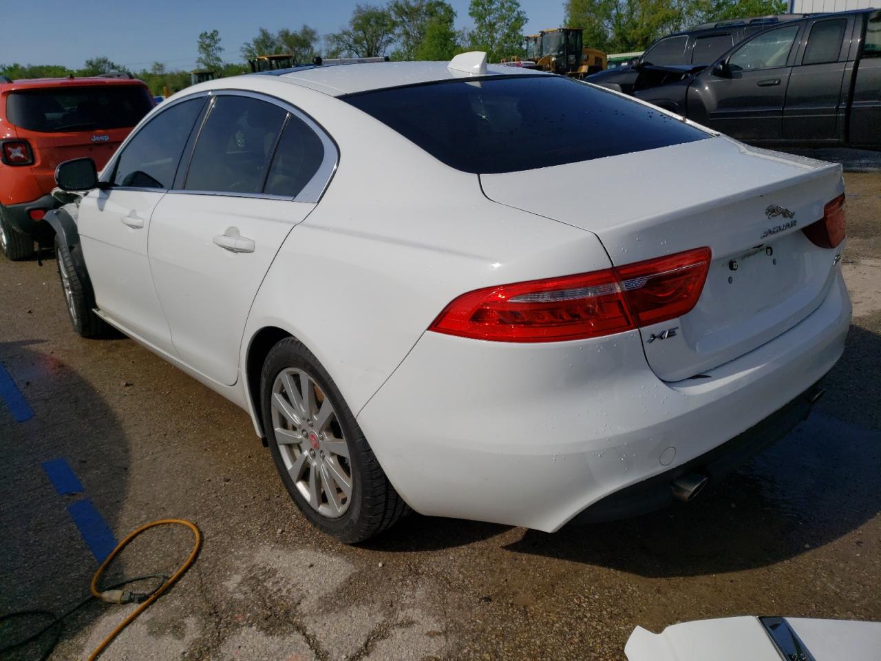 Photo 1 VIN: SAJAS4FX8KCP43759 - JAGUAR XE 