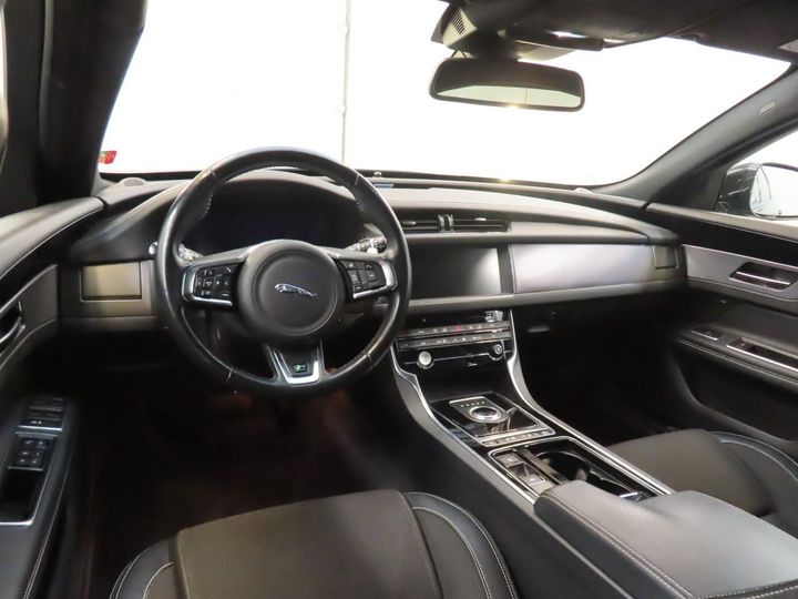 Photo 3 VIN: SAJBB2BN6JCY70277 - JAGUAR XF SPORTBRAKE 