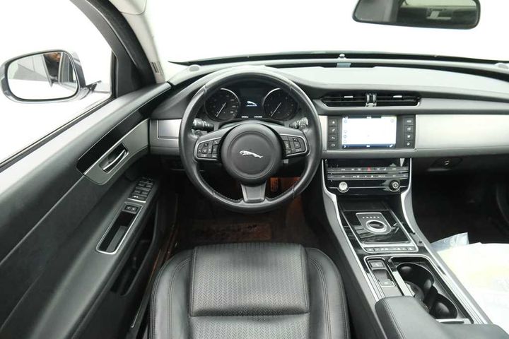 Photo 9 VIN: SAJBB4BN1HCY40920 - JAGUAR XF &#3915 