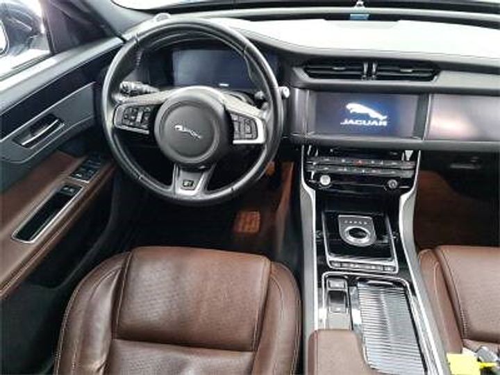 Photo 8 VIN: SAJBB4BN1HCY49701 - JAGUAR XF 