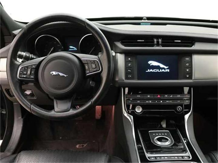 Photo 17 VIN: SAJBB4BN3HCY25531 - JAGUAR XF 