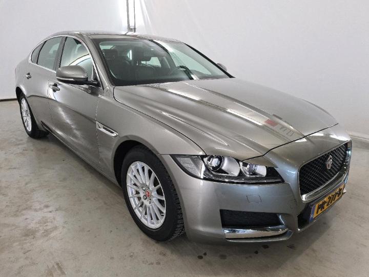 Photo 2 VIN: SAJBB4BN5HCY52777 - JAGUAR XF 2.0 E-PERFORMANCE 