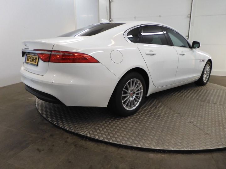 Photo 2 VIN: SAJBB4DN3HCY43816 - JAGUAR XF 