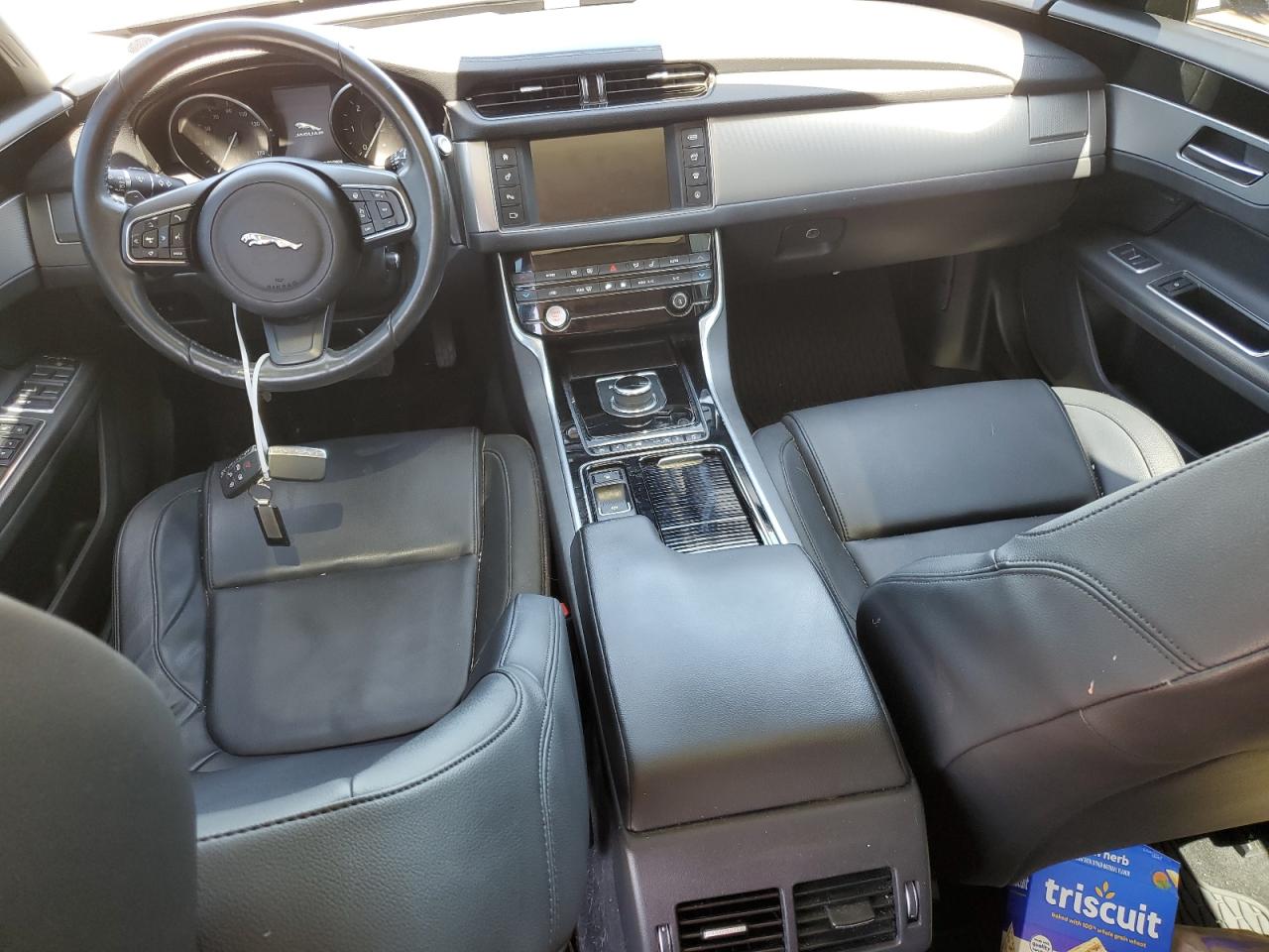 Photo 7 VIN: SAJBD4BN9HCY45888 - JAGUAR XF 