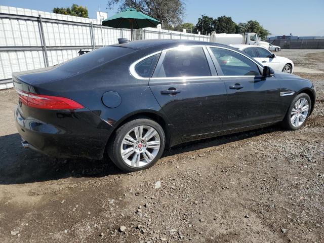 Photo 2 VIN: SAJBD4BV0HCY43592 - JAGUAR XF PREMIUM 