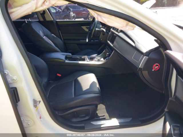 Photo 4 VIN: SAJBD4BV3GCY06583 - JAGUAR XF 