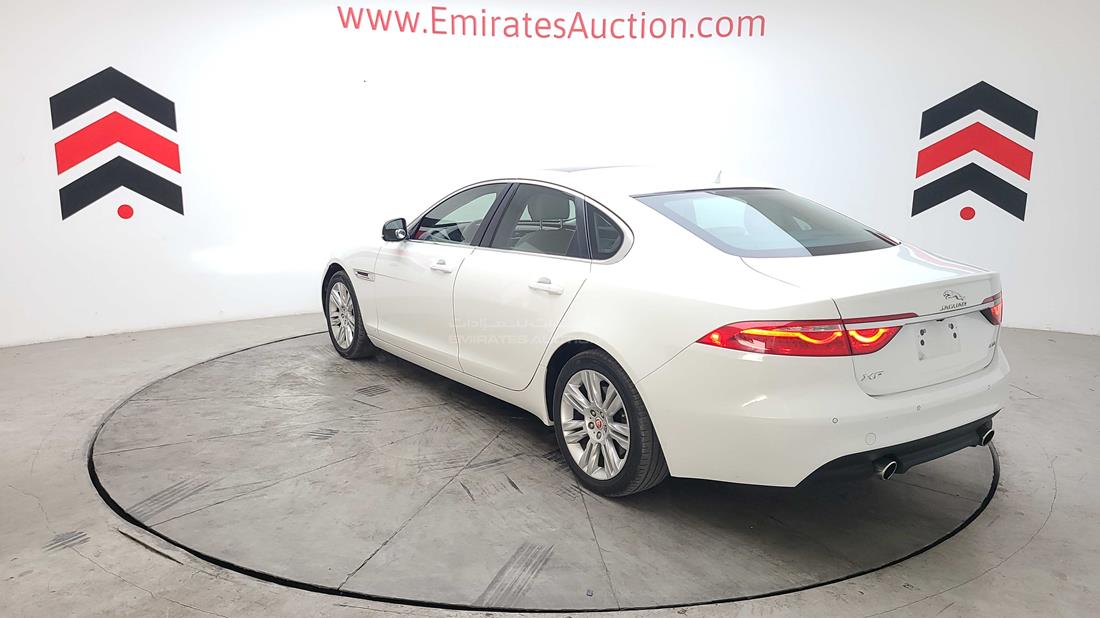 Photo 10 VIN: SAJBD4BV4GCY14644 - JAGUAR XF 