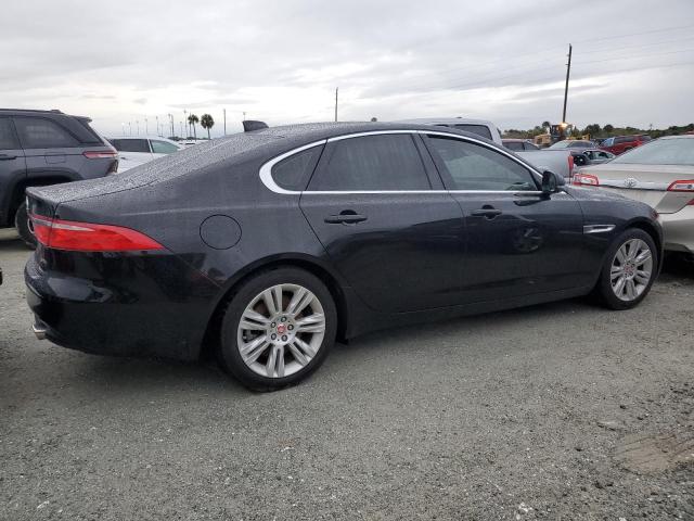 Photo 2 VIN: SAJBD4BV7HCY30113 - JAGUAR XF PREMIUM 