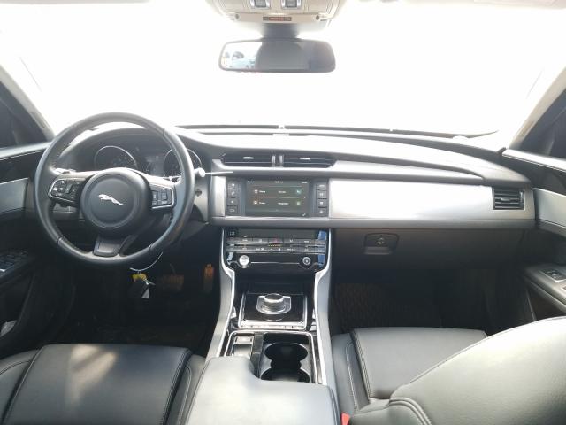 Photo 8 VIN: SAJBD4BV8HCY34624 - JAGUAR XF PREMIUM 