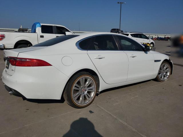 Photo 2 VIN: SAJBD4BVXGCY07777 - JAGUAR XF PREMIUM 