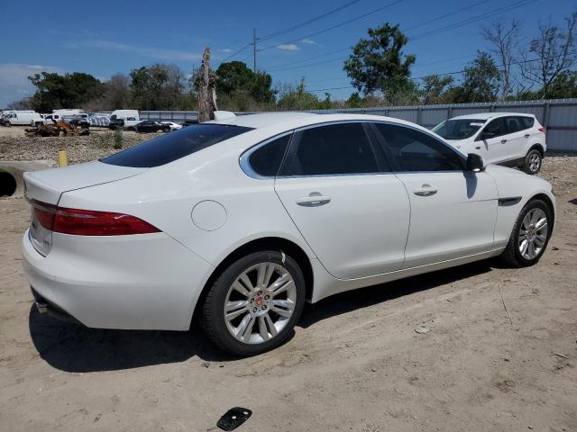 Photo 2 VIN: SAJBD4BVXHCY39095 - JAGUAR XF PREMIUM 