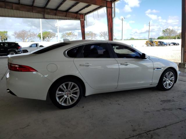 Photo 2 VIN: SAJBD4BVXHCY39095 - JAGUAR XF PREMIUM 