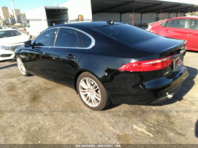 Photo 2 VIN: SAJBE4BV0HCY29186 - JAGUAR XF 