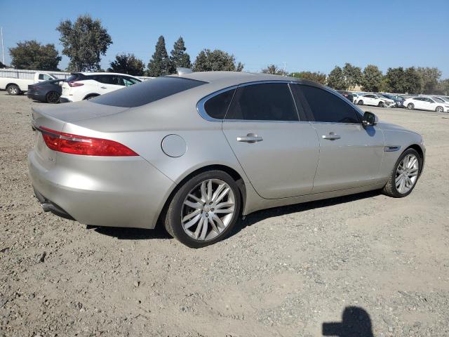 Photo 2 VIN: SAJBE4BV1GCY06000 - JAGUAR XF PRESTIG 