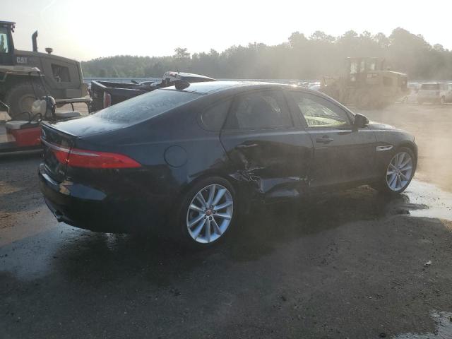 Photo 2 VIN: SAJBF4BV5GCY04750 - JAGUAR XF R - SPO 