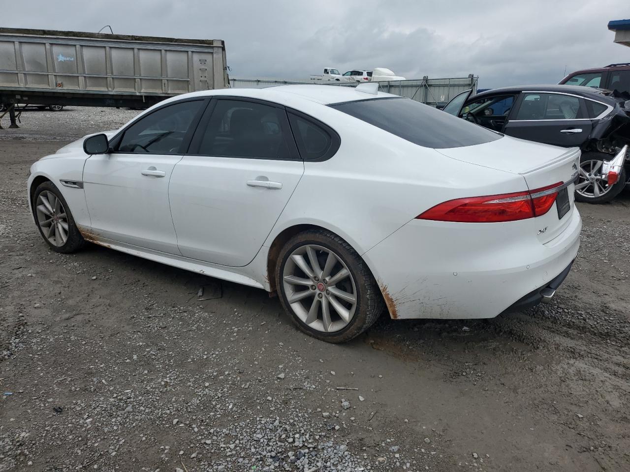 Photo 1 VIN: SAJBF4BV8GCY09201 - JAGUAR XF 