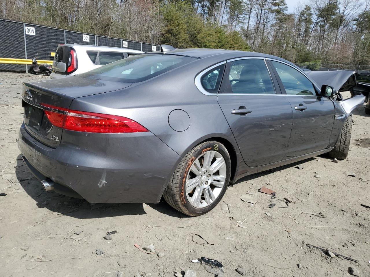 Photo 2 VIN: SAJBJ4BV8GCY17619 - JAGUAR XF 