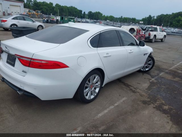 Photo 3 VIN: SAJBJ4BV8HCY44921 - JAGUAR XF 