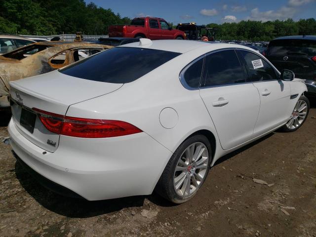 Photo 3 VIN: SAJBK4BN4HCY32150 - JAGUAR XF PRESTIG 