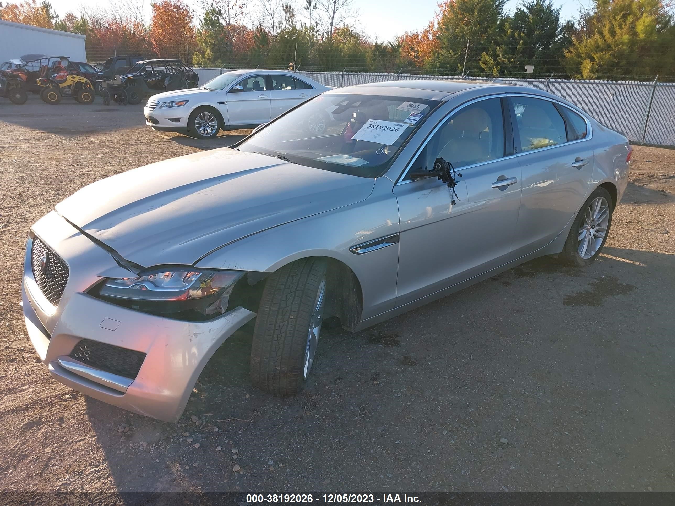 Photo 1 VIN: SAJBK4BV2GCY22960 - JAGUAR XF 