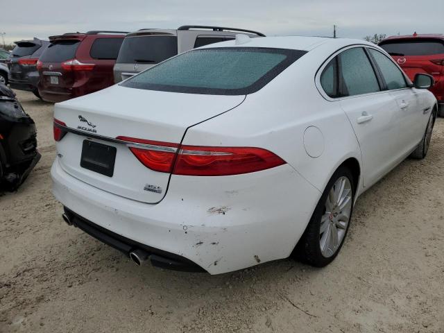 Photo 3 VIN: SAJBK4BV5GCY11788 - JAGUAR XF PRESTIG 