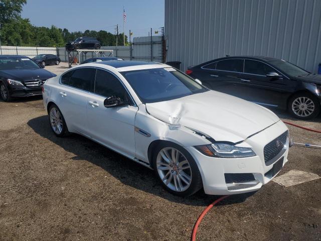 Photo 3 VIN: SAJBK4BV5GCY17025 - JAGUAR XF PRESTIG 